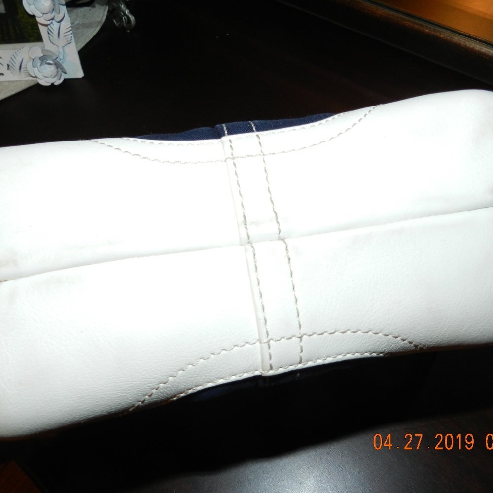 Coach Navy/Tan/White Short Handle Purse - Picture 4 of 5